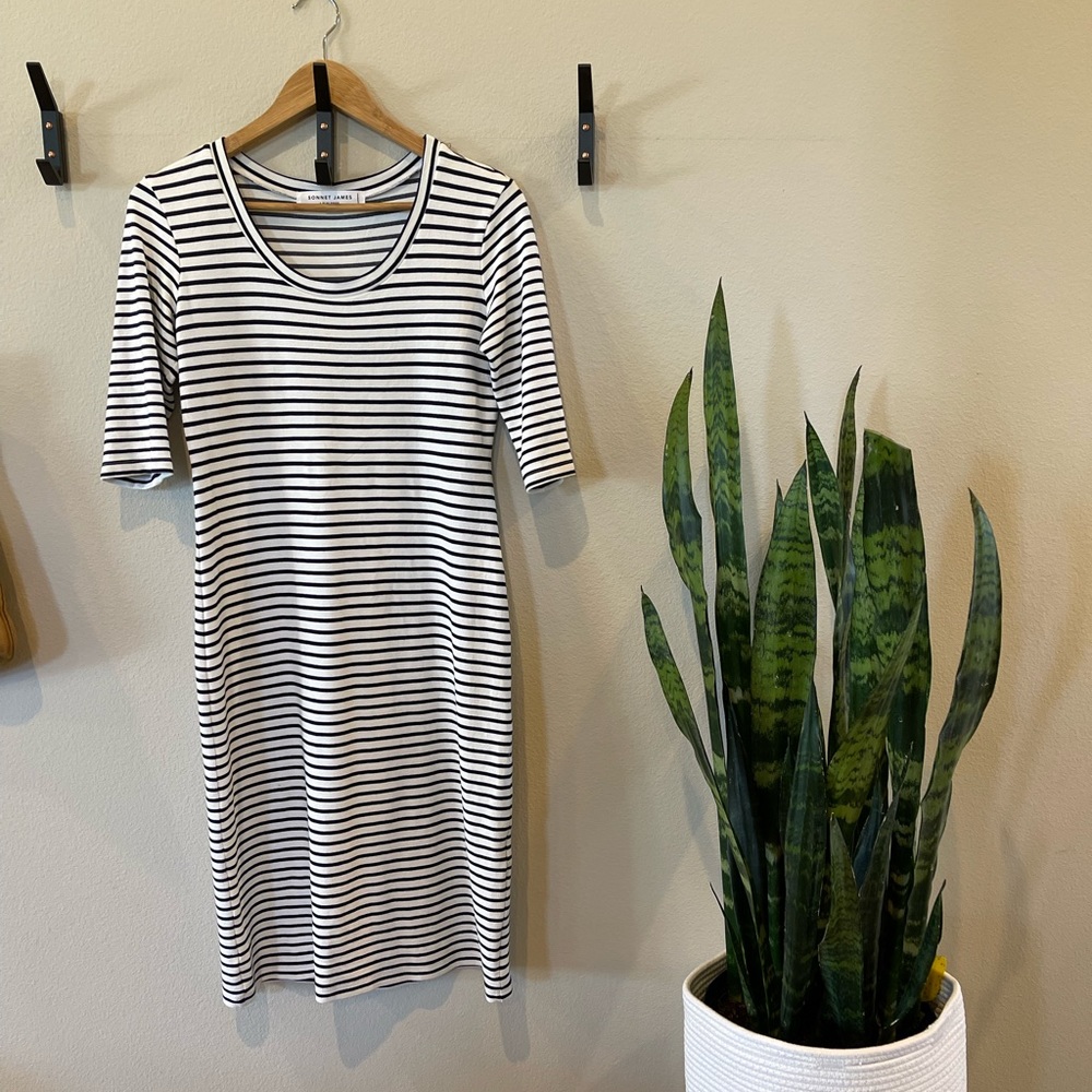 Sonnet James - June Dress in Navy and White